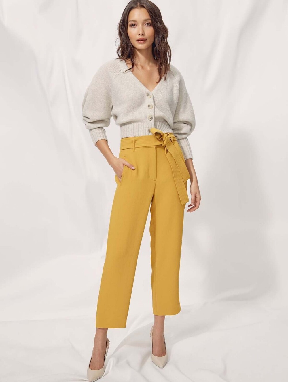 Aritzia Wilfred Crepette Ankle Trouser Size 4 In Cairo Gold (yellow) NWT - Picture 2 of 16